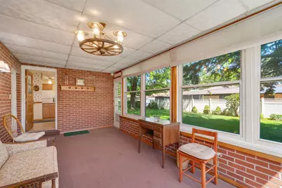 472 W Walnut Avenue, Des Plaines, IL 60016 - Photo 19