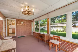 472 W Walnut Ave, Des Plaines, IL 60016 - Photo 19