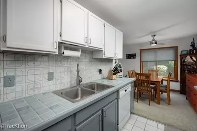 5917 Oakwood Drive #141E, Lisle, IL 60532 - Photo 9