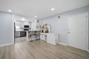 505 Cleveland Ave, Arlington Heights, IL 60005 - Photo 5