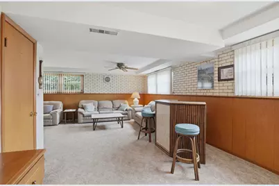 [Address not provided], Park Ridge, IL 60068 - Photo 21