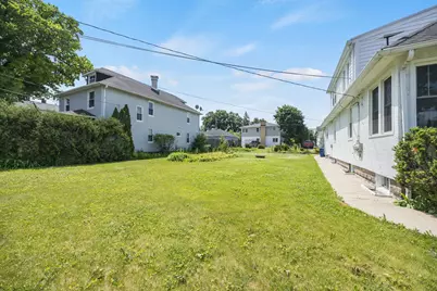 239 Burchell Avenue, Highwood, IL 60040 - Photo 3