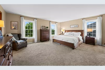 1565 Freeman Road, Hoffman Estates, IL 60192 - Photo 29