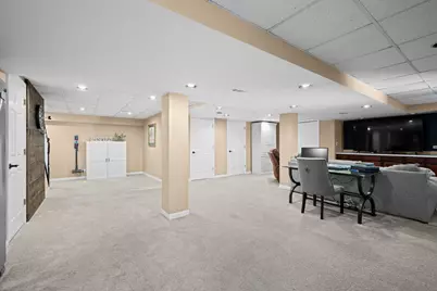 1565 Freeman Road, Hoffman Estates, IL 60192 - Photo 35