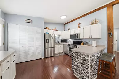 [Address not provided], Streamwood, IL 60107 - Photo 7