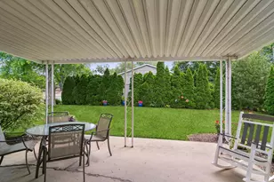 1201 E Barberry Ln, Mount Prospect, IL 60056 - Photo 25