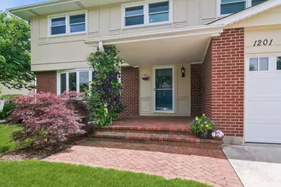 1201 E Barberry Lane, Mount Prospect, IL 60056 - Photo 3