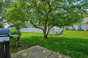 354 Ashford Cir, Bartlett, IL 60103 - Photo 27