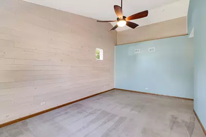 900 Scottsdale Drive, Hampshire, IL 60140 - Photo 19