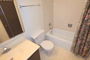 727 Whitesail Dr, Schaumburg, IL 60194 - Photo 19