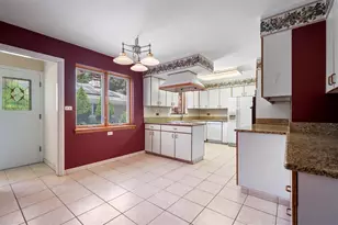 6650 N Lightfoot Ave, Chicago, IL 60646 - Photo 11