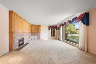 6650 N Lightfoot Ave, Chicago, IL 60646 - Photo 3