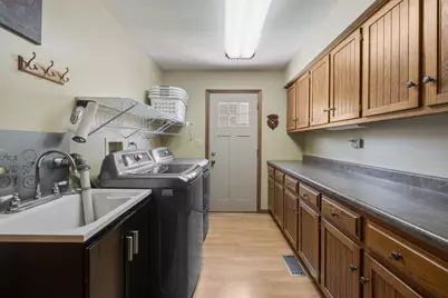 21W728 McCarron Road, Glen Ellyn, IL 60137 - Photo 15