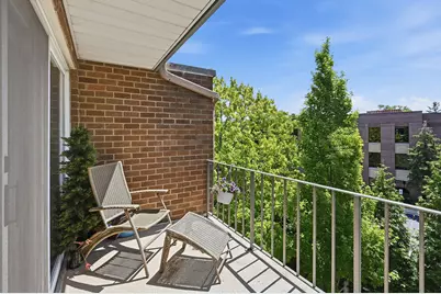 6 Oak Brook Club Drive #J308, Oak Brook, IL 60523 - Photo 5