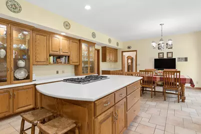 130 N Buckingham Drive, Sugar Grove, IL 60554 - Photo 11