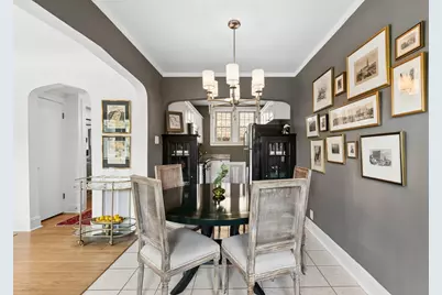 1956 W Melrose Street #202, Chicago, IL 60657 - Photo 11