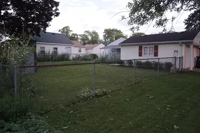 556 Crestwood Drive, Des Plaines, IL 60016 - Photo 11