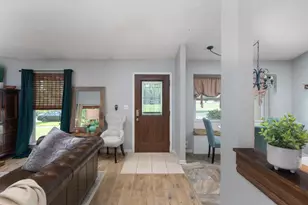 417 Travelaire Ave, Naperville, IL 60565 - Photo 3