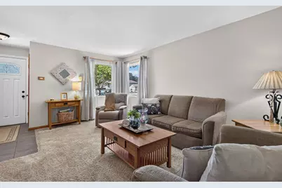 6109 S Neenah Avenue, Chicago, IL 60638 - Photo 3