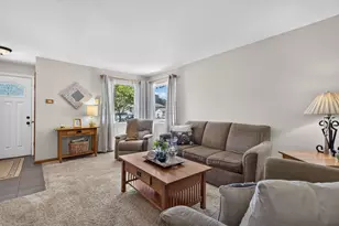 6109 S Neenah Ave, Chicago, IL 60638 - Photo 3