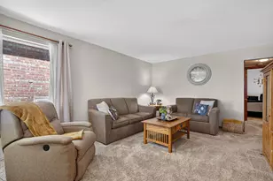 6109 S Neenah Ave, Chicago, IL 60638 - Photo 5