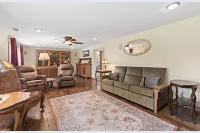 7933 Glen Lane, Darien, IL 60561 - Photo 25