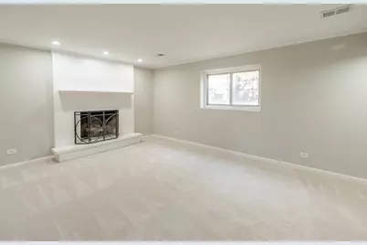 978 Sycamore Lane, Bartlett, IL 60103 - Photo 7