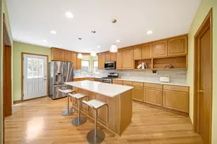 16373 W Menna Ln, Lincolnshire, IL 60069 - Photo 7