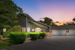 16373 W Menna Ln, Lincolnshire, IL 60069 - Photo 3
