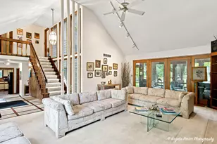 213 River Dr, Trout Valley, IL 60013 - Photo 9