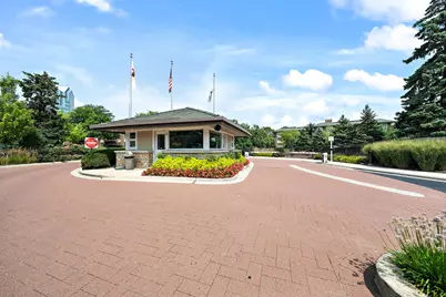 2 Oak Brook Club Drive #C106, Oak Brook, IL 60523 - Photo 33