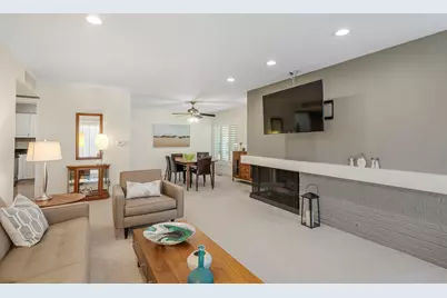 2 Oak Brook Club Drive #C106, Oak Brook, IL 60523 - Photo 5