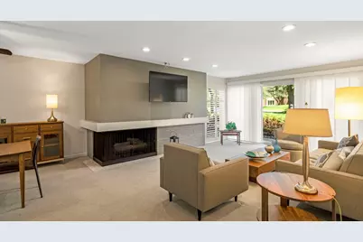 2 Oak Brook Club Drive #C106, Oak Brook, IL 60523 - Photo 3