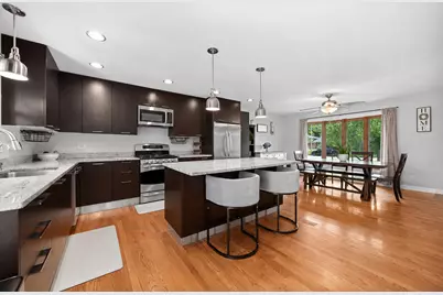 10S520 Havens Drive, Downers Grove, IL 60516 - Photo 5