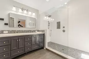 7422 Korbel Dr, Gurnee, IL 60031 - Photo 17