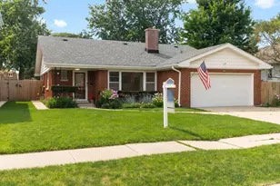 3326 Prairie Ave, Brookfield, IL 60513 - Photo 1