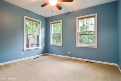 21 Arbor Drive, Streamwood, IL 60107 - Photo 5