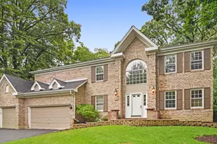21 Arbor Dr, Streamwood, IL 60107 - Photo 1