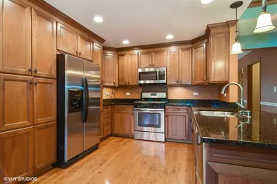 21 Arbor Drive, Streamwood, IL 60107 - Photo 3