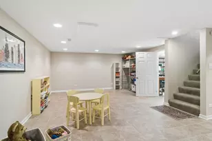 562 E Carpenter Dr, Palatine, IL 60074 - Photo 29