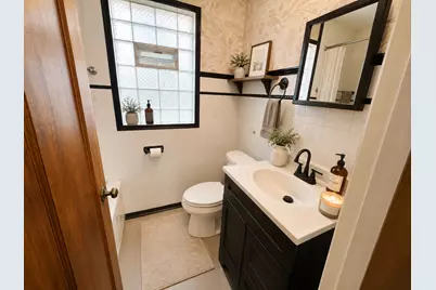 5630 W Cornelia Avenue, Chicago, IL 60634 - Photo 9