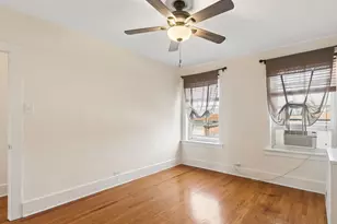 1044 W Balmoral Ave, Chicago, IL 60640 - Photo 21