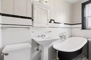 1044 W Balmoral Ave, Chicago, IL 60640 - Photo 23