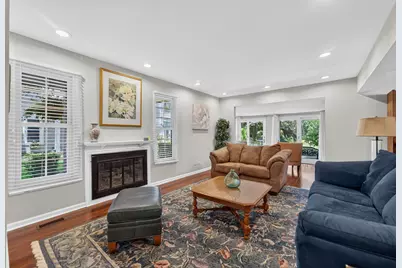 87 Whittington Course, Saint Charles, IL 60174 - Photo 5
