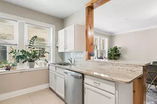 7358 N Damen Ave, Chicago, IL 60645 - Photo 21