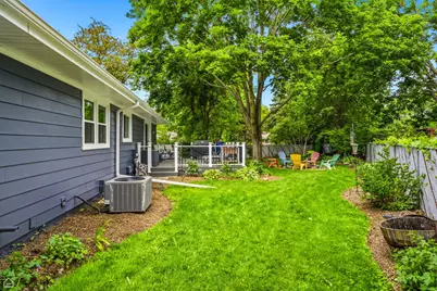 1978 N Fork Circle, Elgin, IL 60123 - Photo 39