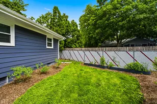 1978 N Fork Cir, Elgin, IL 60123 - Photo 41