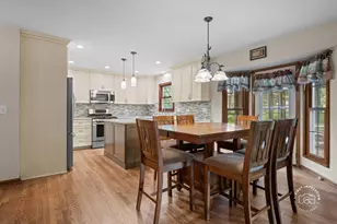 2412 Barkdoll Rd, Naperville, IL 60565 - Photo 7