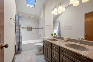 2412 Barkdoll Rd, Naperville, IL 60565 - Photo 25