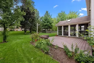 2412 Barkdoll Rd, Naperville, IL 60565 - Photo 31